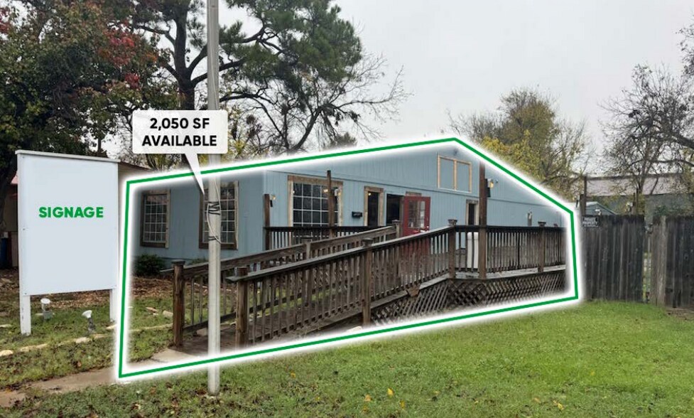 More Photos Of 313 N Main St, Elgin Restaurant For Sale