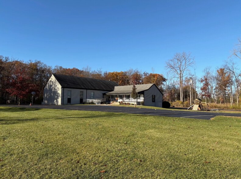 More Photos Of 24200 Meridian Rd, Grosse Ile Religious Facility For Sale