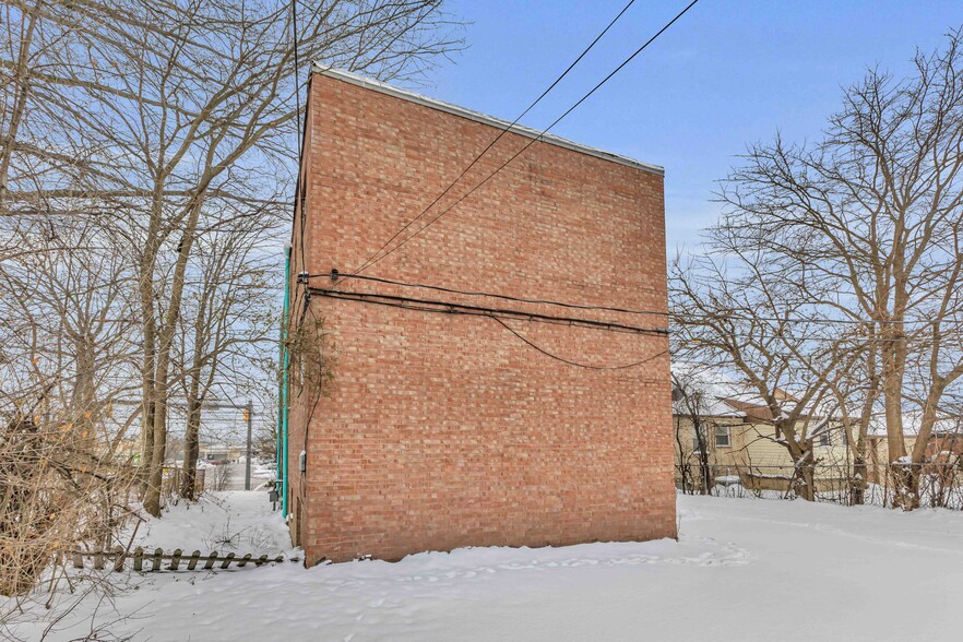 More Photos Of 16703 Harvard Rd, Cleveland Apartments For Sale