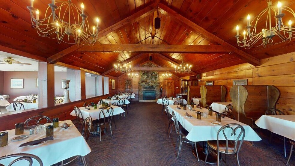 More Photos Of 147801 Half Moon Lake Dr, Mosinee General Retail For Sale