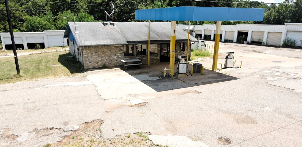 More Photos Of 13852 FM 747 S, Jacksonville Convenience Store For Sale