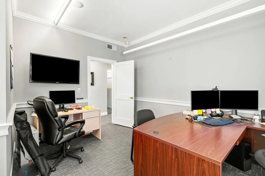 More Photos Of 348 N Main St, Andover Apartments For Sale