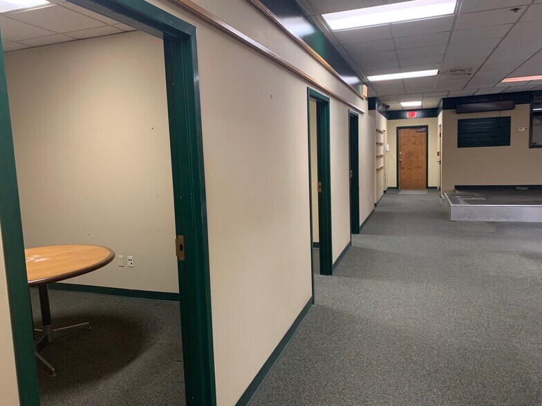 More Photos Of 365 Willard Ave, Newington Office For Sale