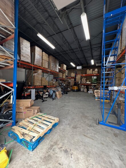 More Photos Of 41 Orchard St, Ramsey Warehouse For Lease