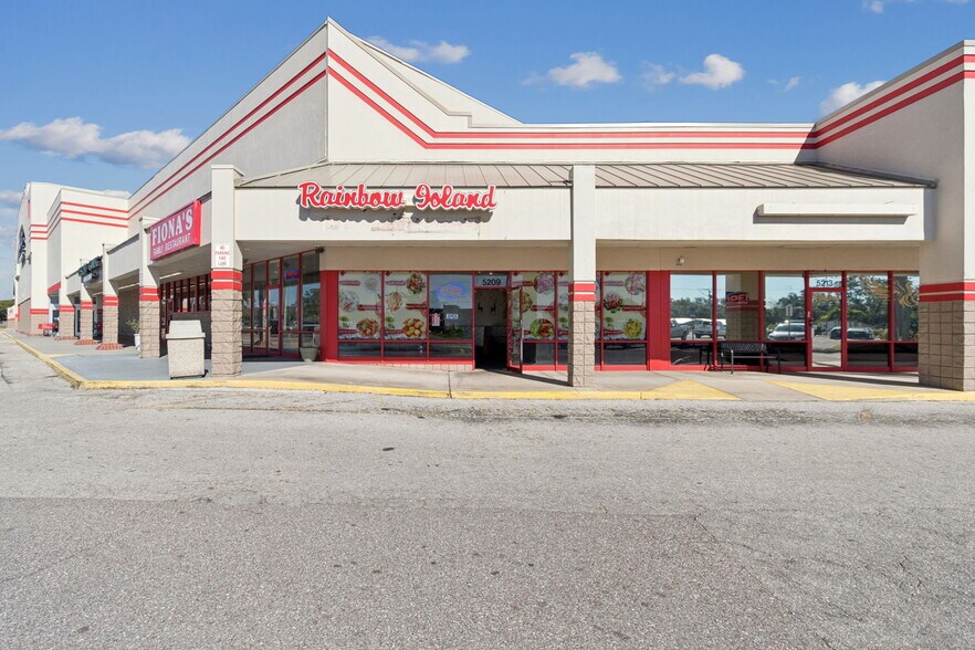 More Photos Of 5165-5261 33rd St E, Bradenton Storefront For Sale