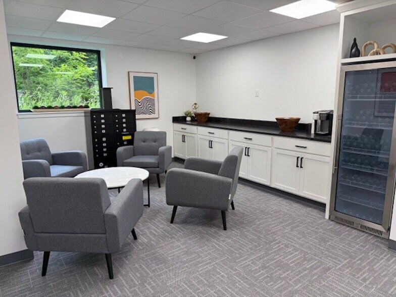 More Photos Of 1611 W Centre Rd, Portage Office For Lease
