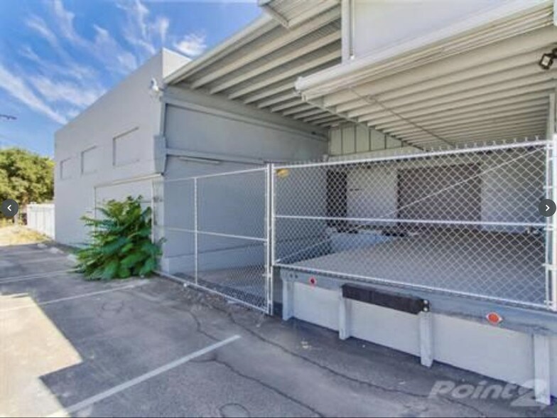 More Photos Of 424 S Gladys Ave, San Gabriel Manufacturing For Lease