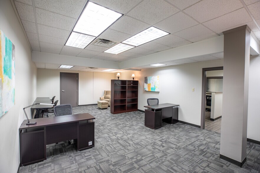 More Photos Of 214-224 Dwyer Ave, San Antonio Office Residential For Sale