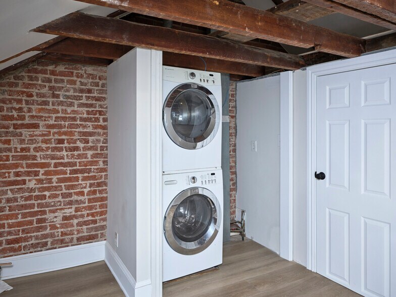 More Photos Of 12-20 W Bridge St, New Hope Storefront For Sale