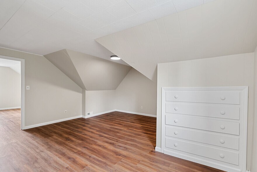 More Photos Of 720 Main st, Canton Bank For Lease