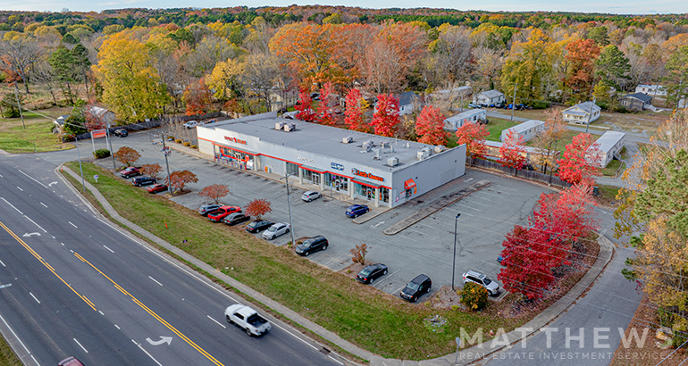 Primary Photo Of 1113-1121 E 11th St, Siler City Freestanding For Sale