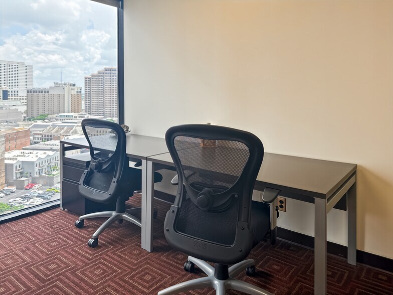 More Photos Of 650 Poydras St, New Orleans Coworking Space