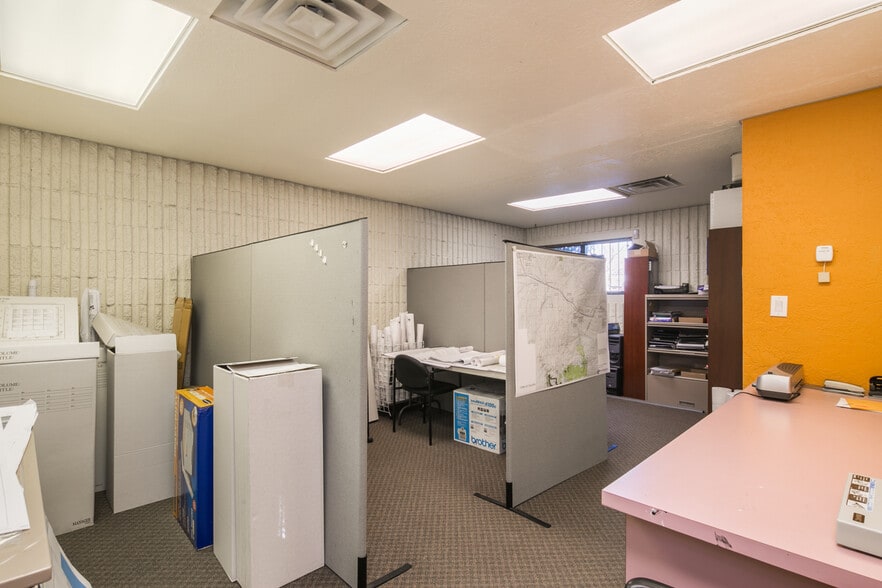 More Photos Of 3500 F Comanche Rd NE, Albuquerque Medical For Sale