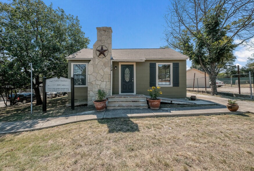 More Photos Of 174 Sherwood Dr, San Antonio Office Residential For Lease