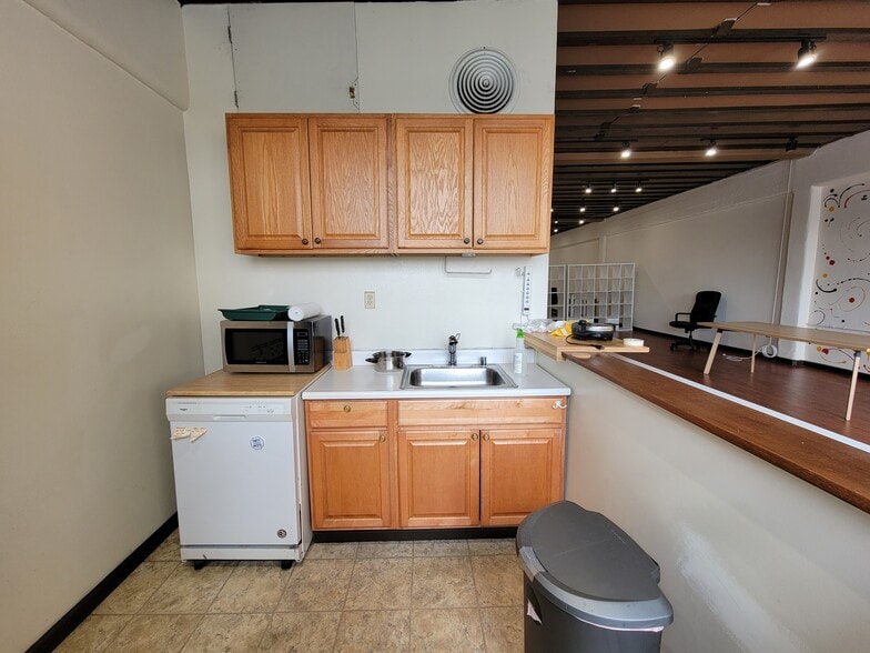 More Photos Of 715 Bryant St, San Francisco Warehouse For Lease