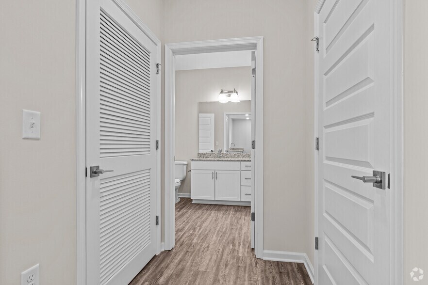 More Photos Of 3061 Godwin Blvd, Suffolk Apartments For Lease