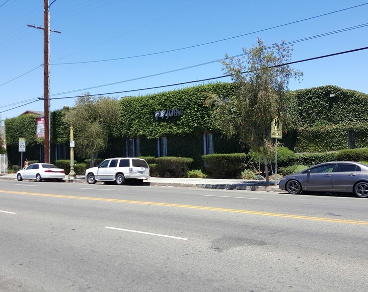 More Photos Of 4112 S Main St, Los Angeles Office For Sale