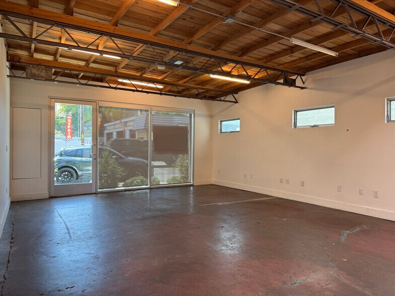 More Photos Of 1632 Aviation Blvd, Redondo Beach Office For Lease