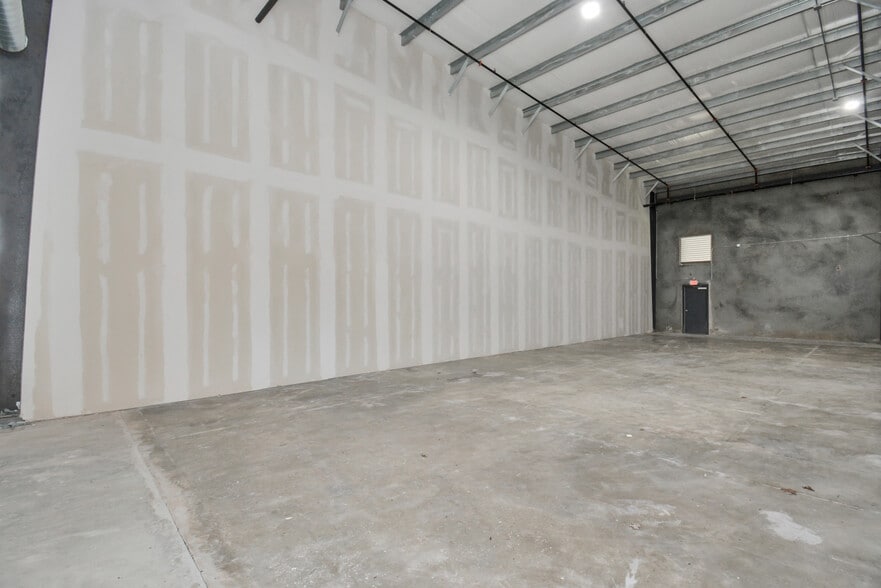 More Photos Of 12425 W Airport Blvd, Sugar Land Light Distribution For Lease