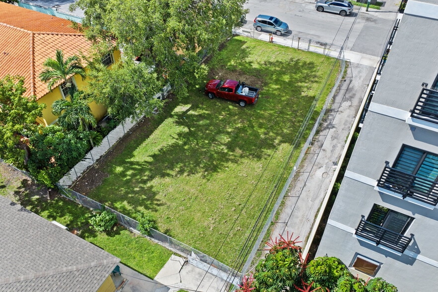 More Photos Of 129 SW 21st Ave, Miami Land For Sale