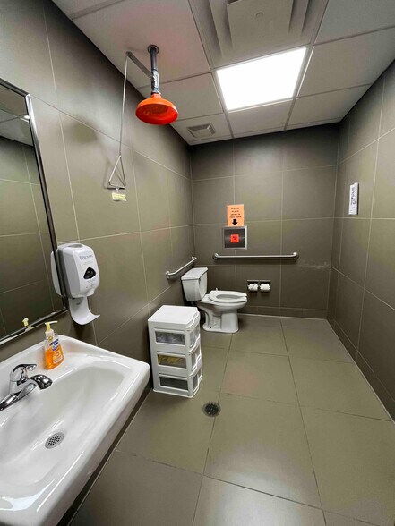 More Photos Of 1575 Montgomery Hwy, Vestavia Hills Medical For Lease