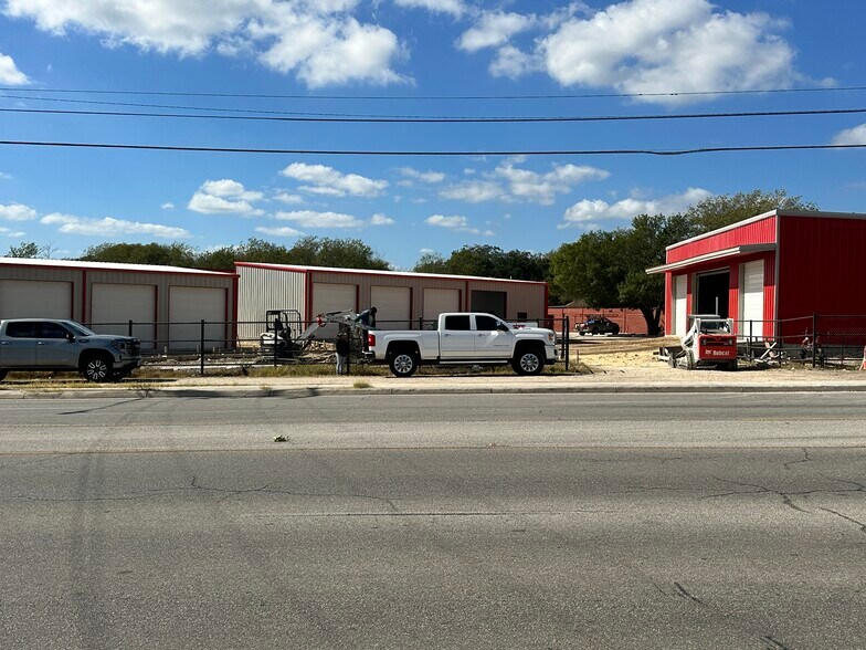 More Photos Of , San Antonio Flex For Sale