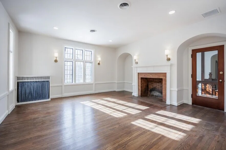 More Photos Of 935 East Ave, Rochester Office For Sale