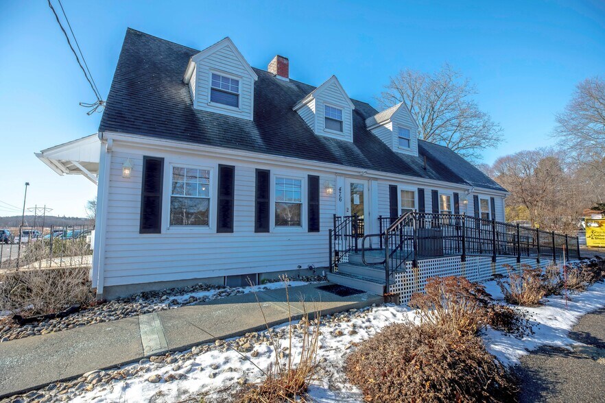 More Photos Of 476 Bedford St, Lexington Healthcare For Sale