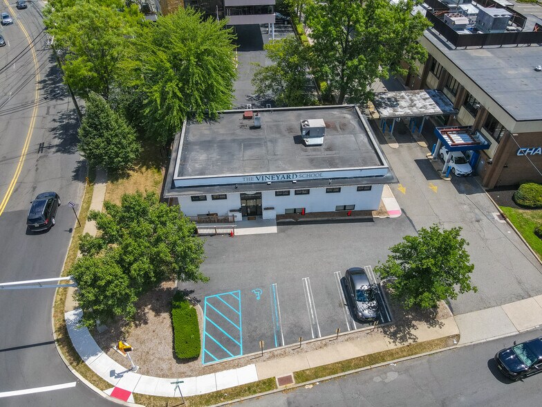 More Photos Of 36A E Midland Ave, Paramus Medical For Lease