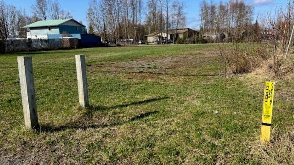 More Photos Of 241 N Aspen Dr, Soldotna Showroom For Sale