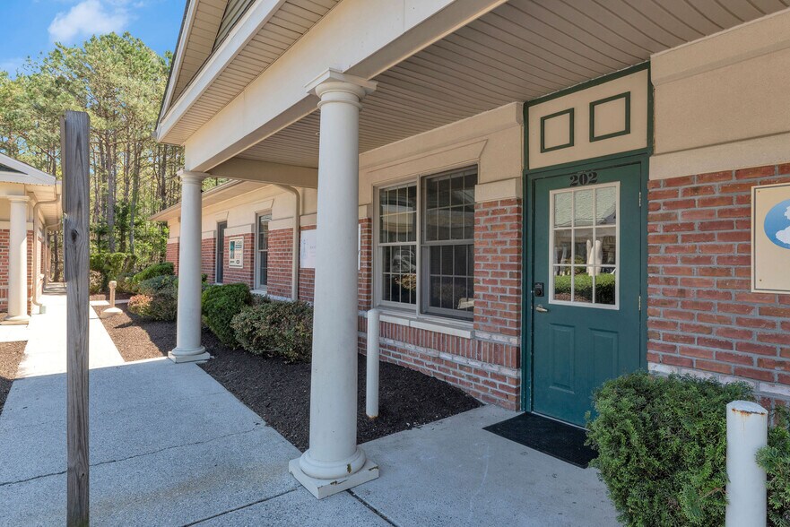 More Photos Of 314 Chris Gaupp Dr, Galloway Medical For Lease