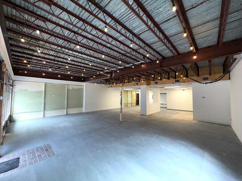 More Photos Of 11471 W Sample Rd, Coral Springs Unknown For Lease