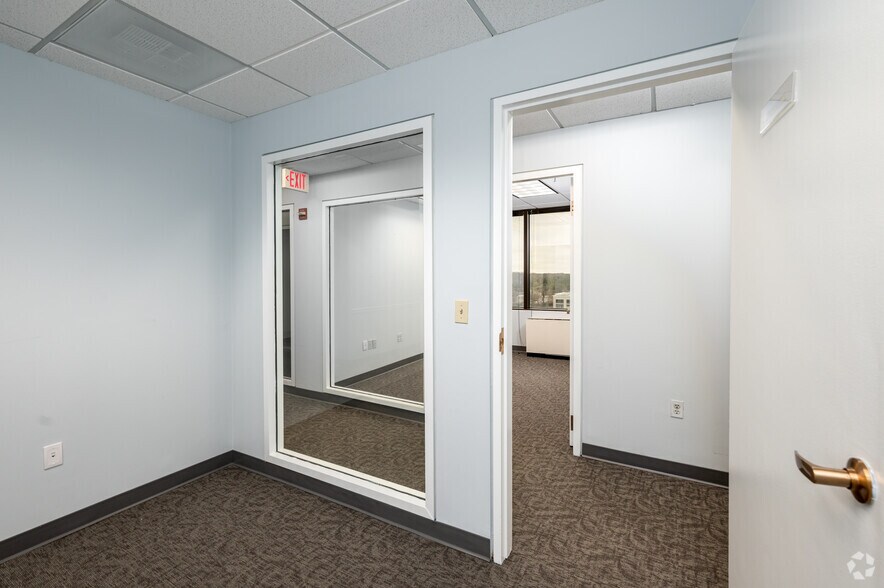 Photo of 9th Floor Ste 910