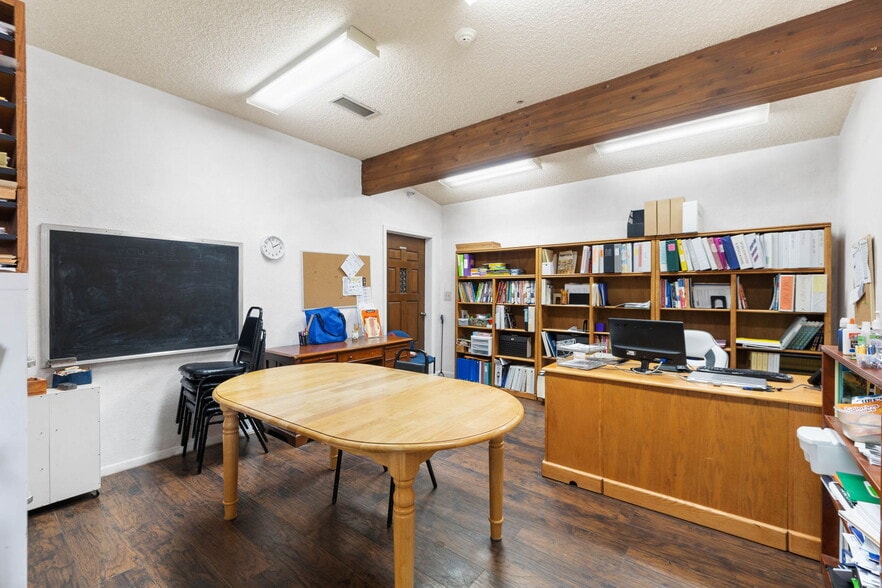 More Photos Of 1455 Willow Creek Rd, Prescott Religious Facility For Sale