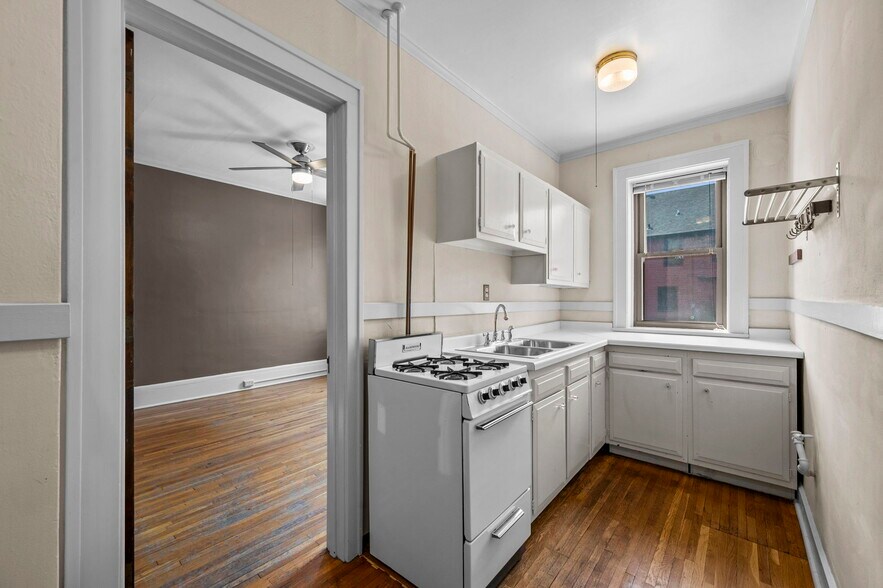 More Photos Of , Minneapolis Multifamily For Sale