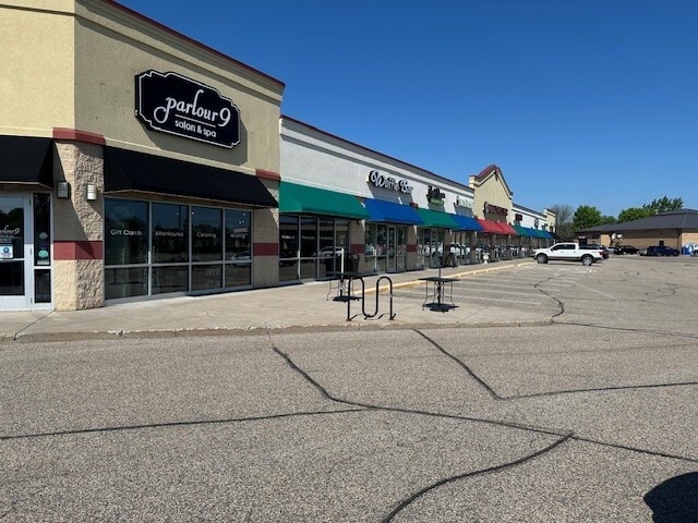 More Photos Of 16271-16291 Ipava Ave, Lakeville Unknown For Lease