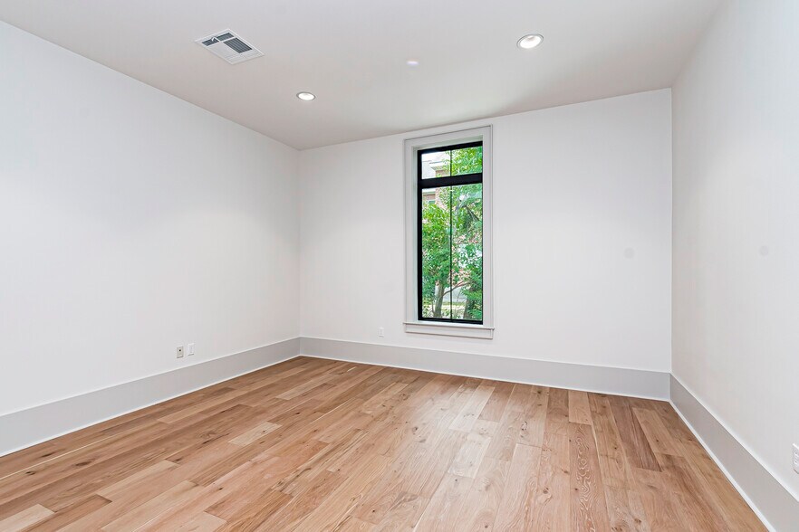 More Photos Of 10315 Jefferson Hwy, Baton Rouge Loft Creative Space For Lease