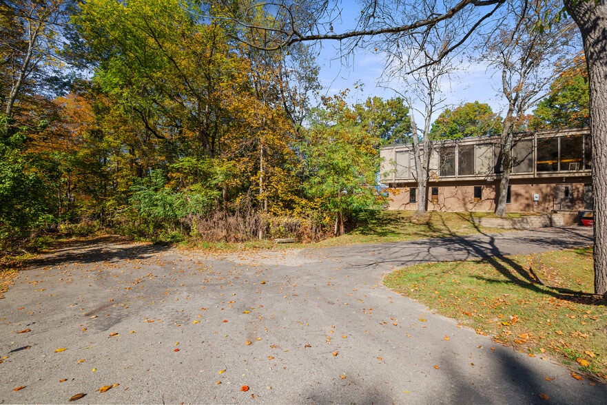 More Photos Of 11 Mayview Rd, Bridgeville Office For Sale