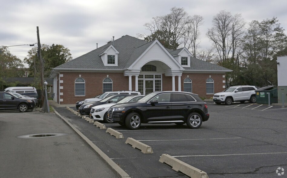 Primary Photo Of 120 Broadway, Amityville Office For Sale