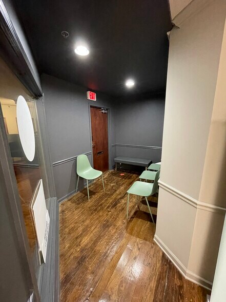 More Photos Of 200 N Main St, Greenville Office Residential For Lease