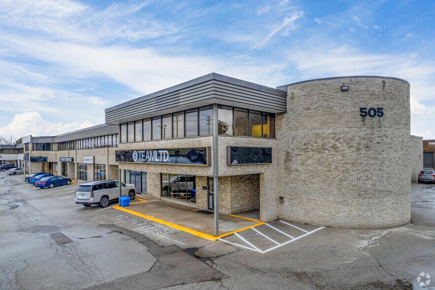 Primary Photo Of 505 Queensway E, Mississauga Flex For Lease