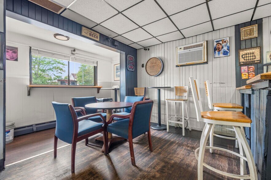 More Photos Of 348 Franklin Ave, Hartford Restaurant For Sale