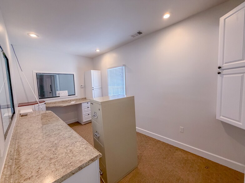 More Photos Of 2100 Gravel Springs Rd, Buford Medical For Sale