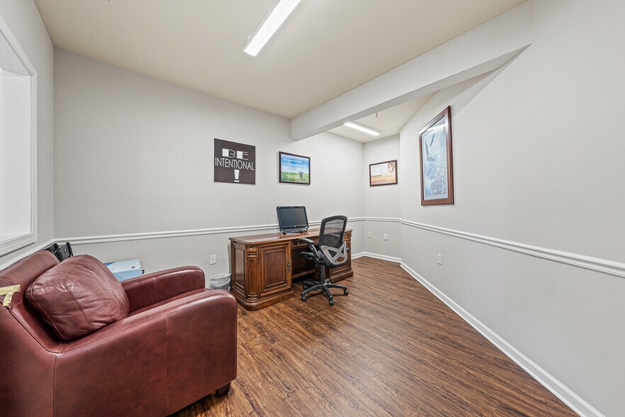 More Photos Of 3459 Acworth Due West Rd NW, Acworth Office For Sale