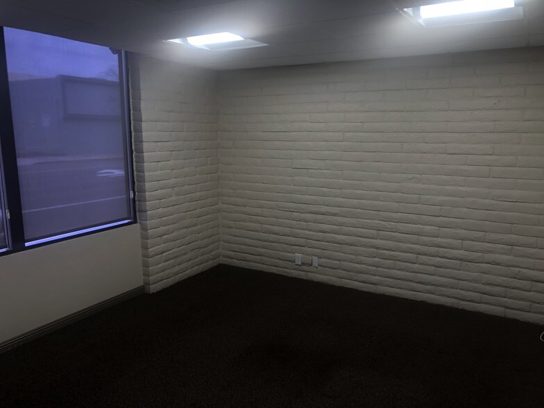 More Photos Of 3930 Utah St, San Diego Office For Lease