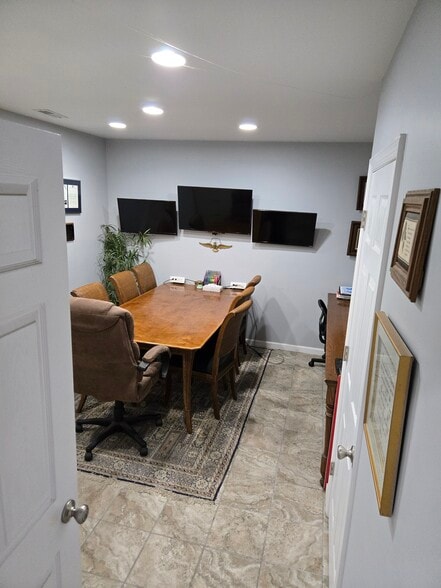 More Photos Of 1315 S Water Ave, Gallatin Freestanding For Lease