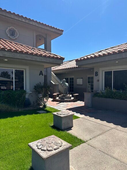 More Photos Of 8723 E Via de Commercio, Scottsdale Office For Lease