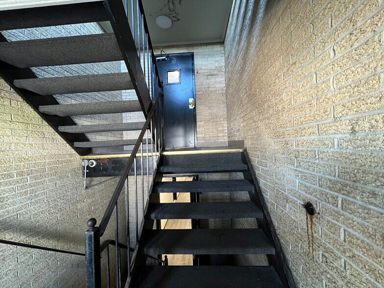 More Photos Of 18401 Joy Rd, Detroit Apartments For Sale