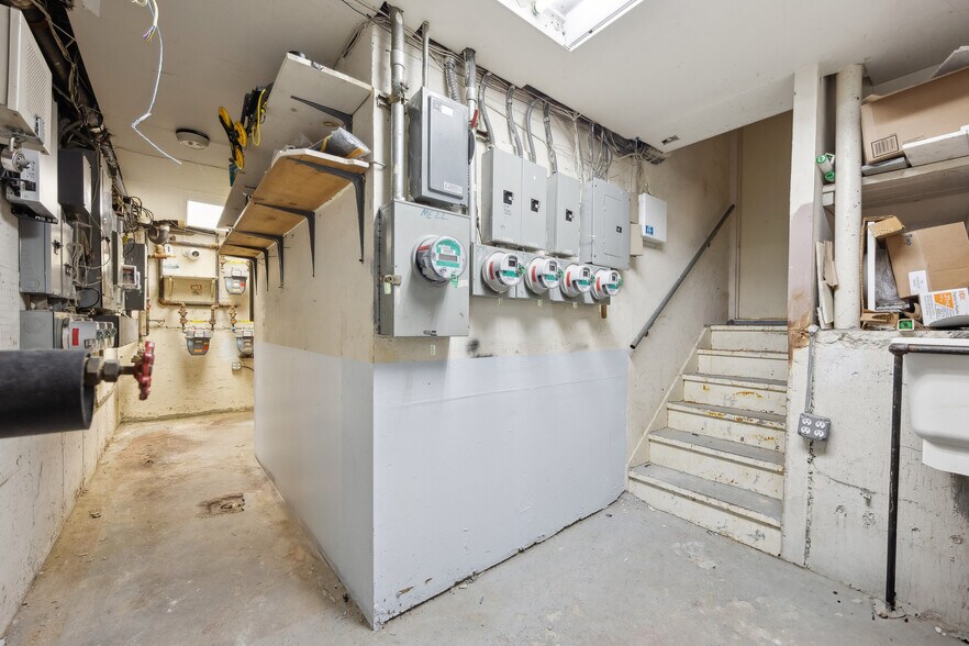 More Photos Of 4221 Francis Lewis Blvd, Bayside Medical For Sale