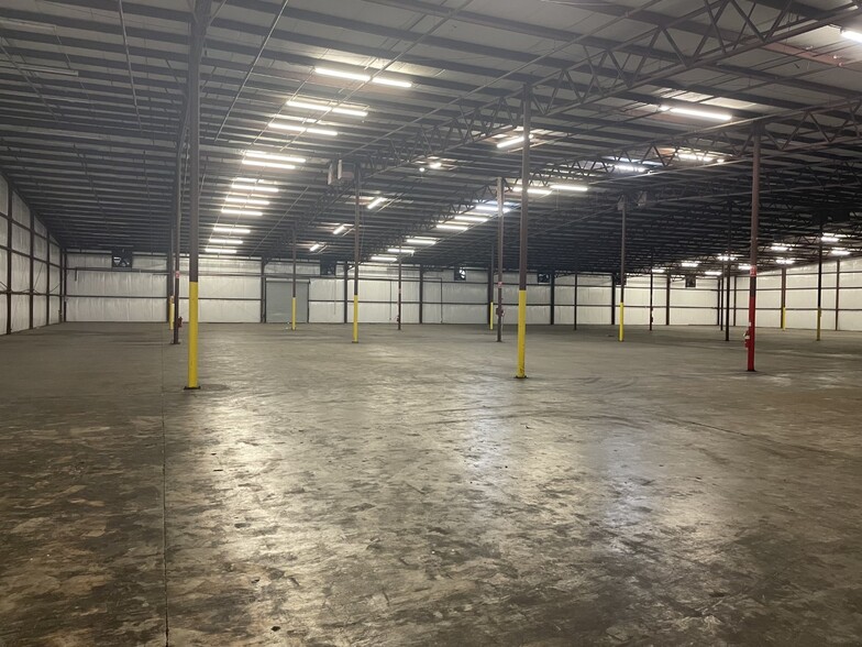 Primary Photo Of 1617 James P Rodgers Dr, Valdosta Warehouse For Lease